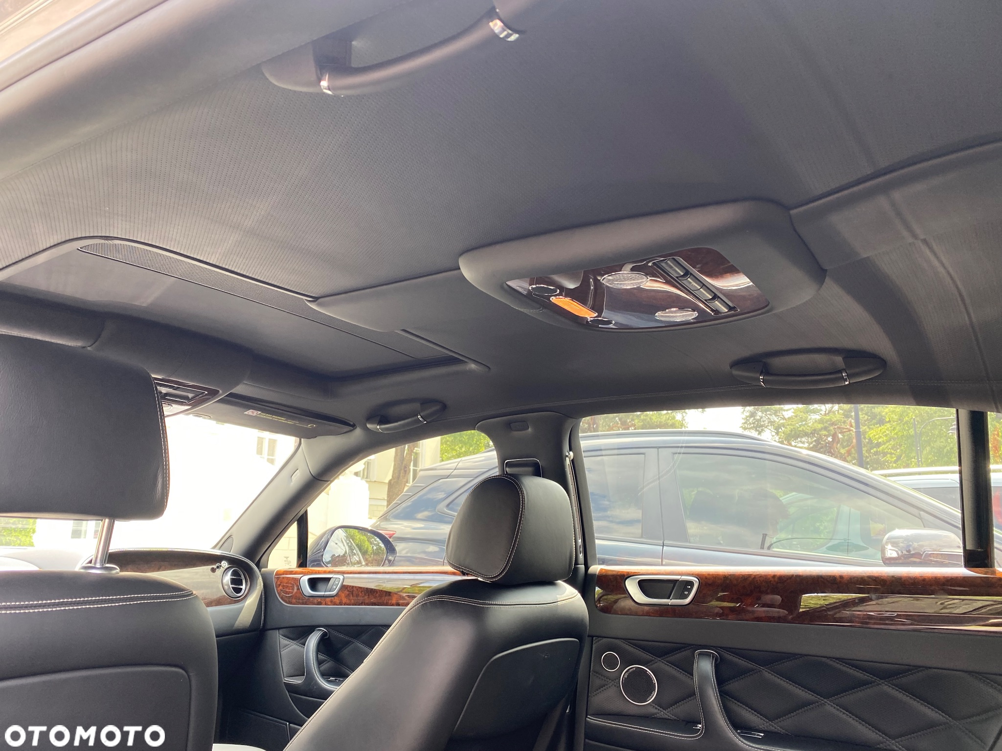 Bentley Flying Spur W12 S - 21