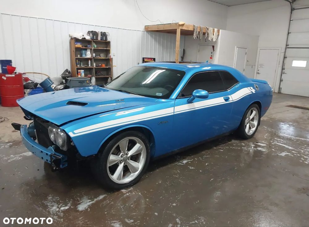 Dodge Challenger 5.7 R/T - 1