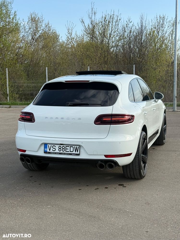 Porsche Macan - 33