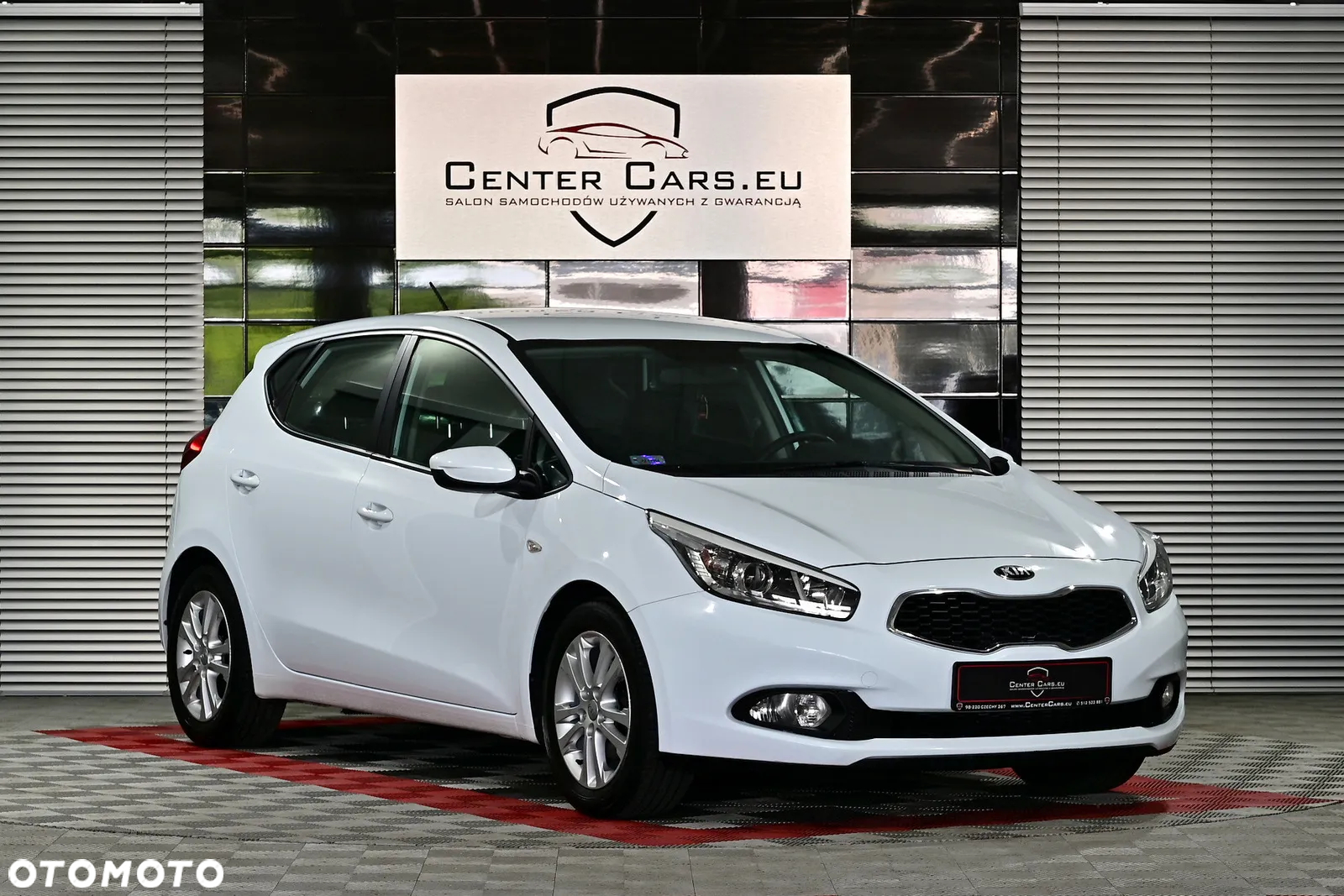 Kia Ceed - 4