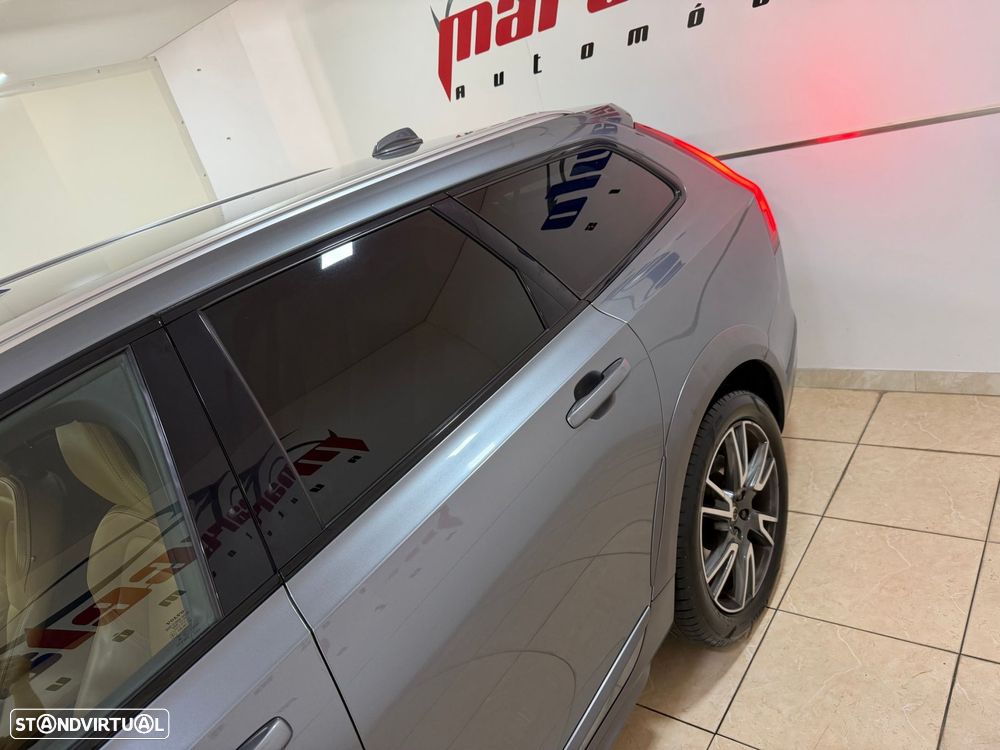 Volvo V90 Cross Country 2.0 D4 Pro AWD Geartronic - 7