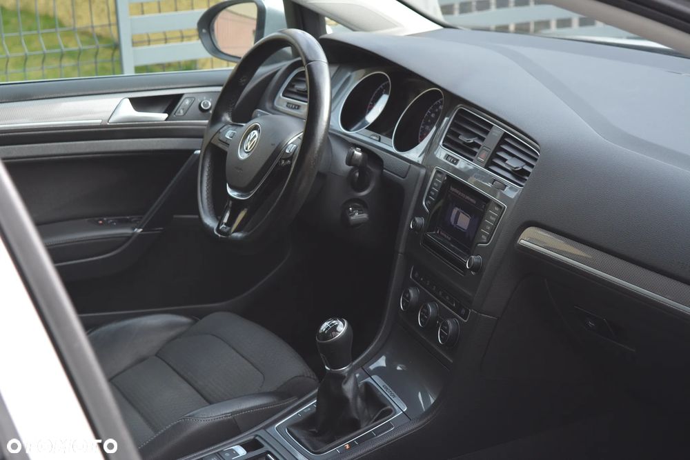 Volkswagen Golf Alltrack 2.0 TDI 4Motion BlueMotion Technol - 24