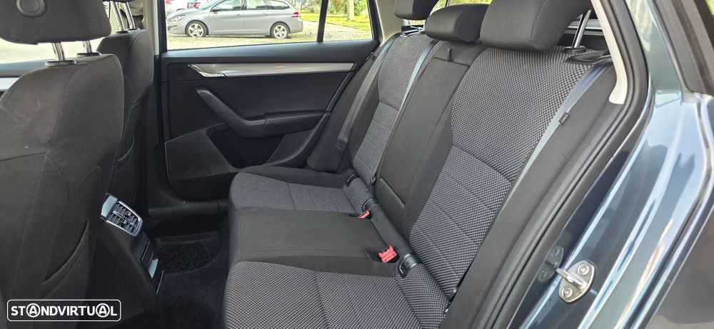 Skoda Octavia Break 1.6 TDi Style - 7