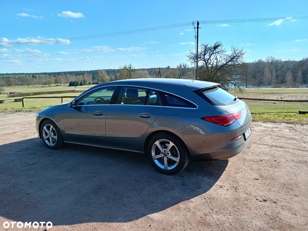 Mercedes-Benz CLA 200 7G-DCT - 4