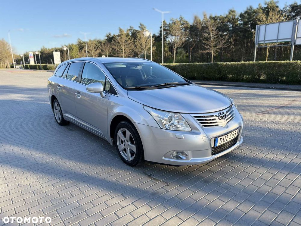 Toyota Avensis - 30
