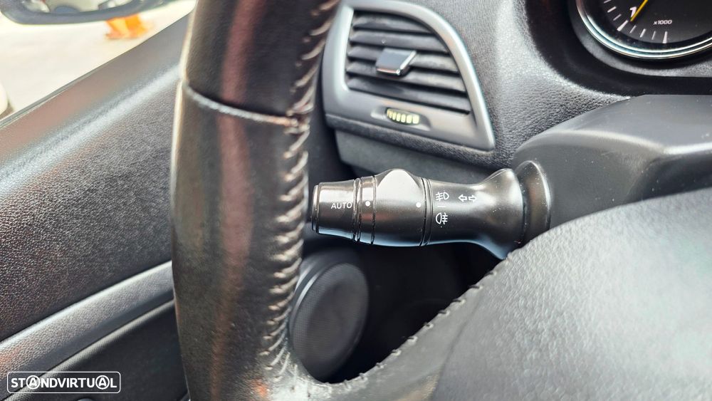 Renault Mégane Sport Tourer 1.5 dCi Limited SS - 8