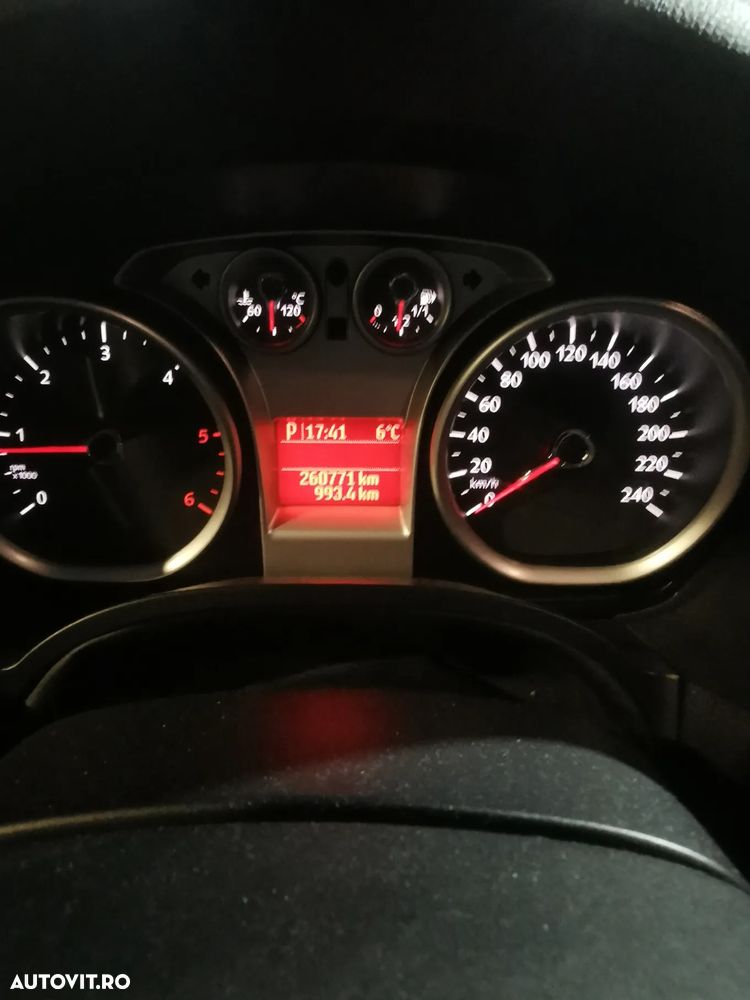 Ford Kuga 2.0 TDCi 4WD Powershift Individual - 1