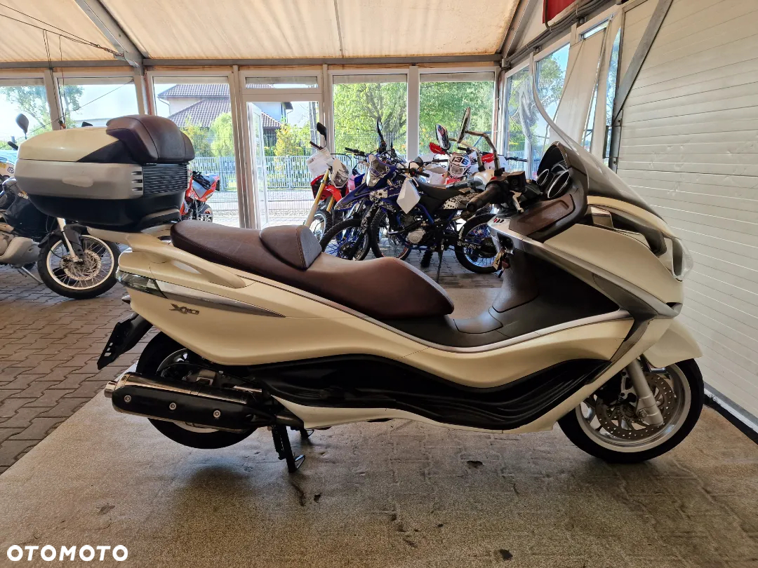 Piaggio X10 - 34