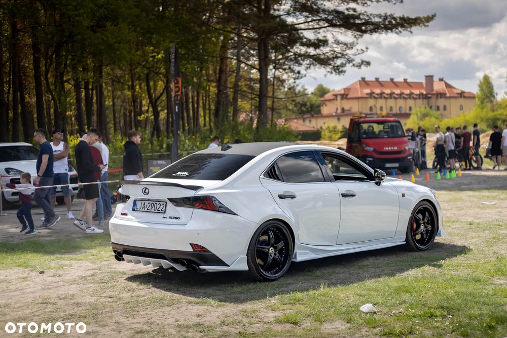 Lexus IS F Sport - 19