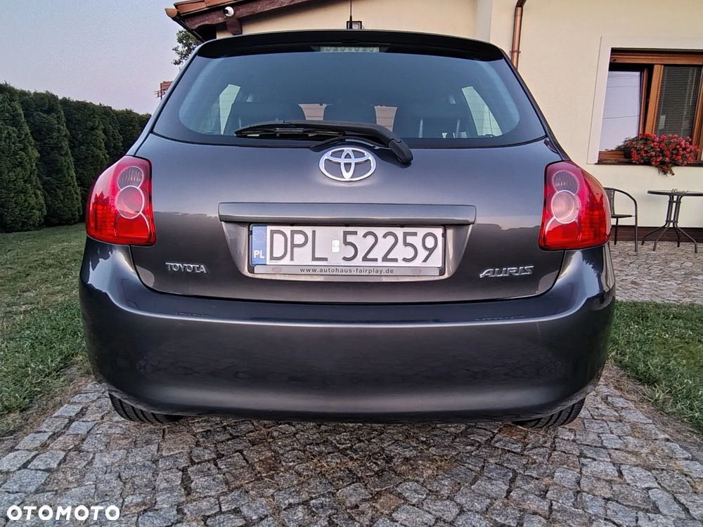 Toyota Auris 1.6 VVT-i Team - 12