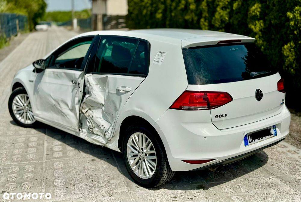 Volkswagen Golf 1.2 TSI BlueMotion Technology Cup - 11
