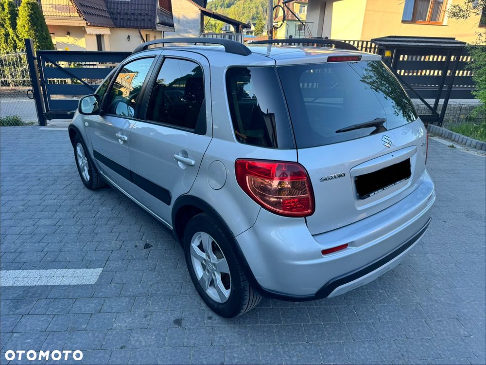 Suzuki SX4 1.6 VVT 4x4 Comfort - 4