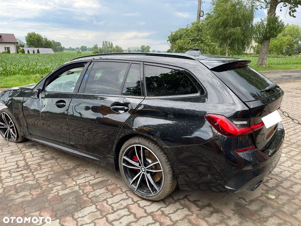 BMW Seria 3 330e M Sport sport - 1