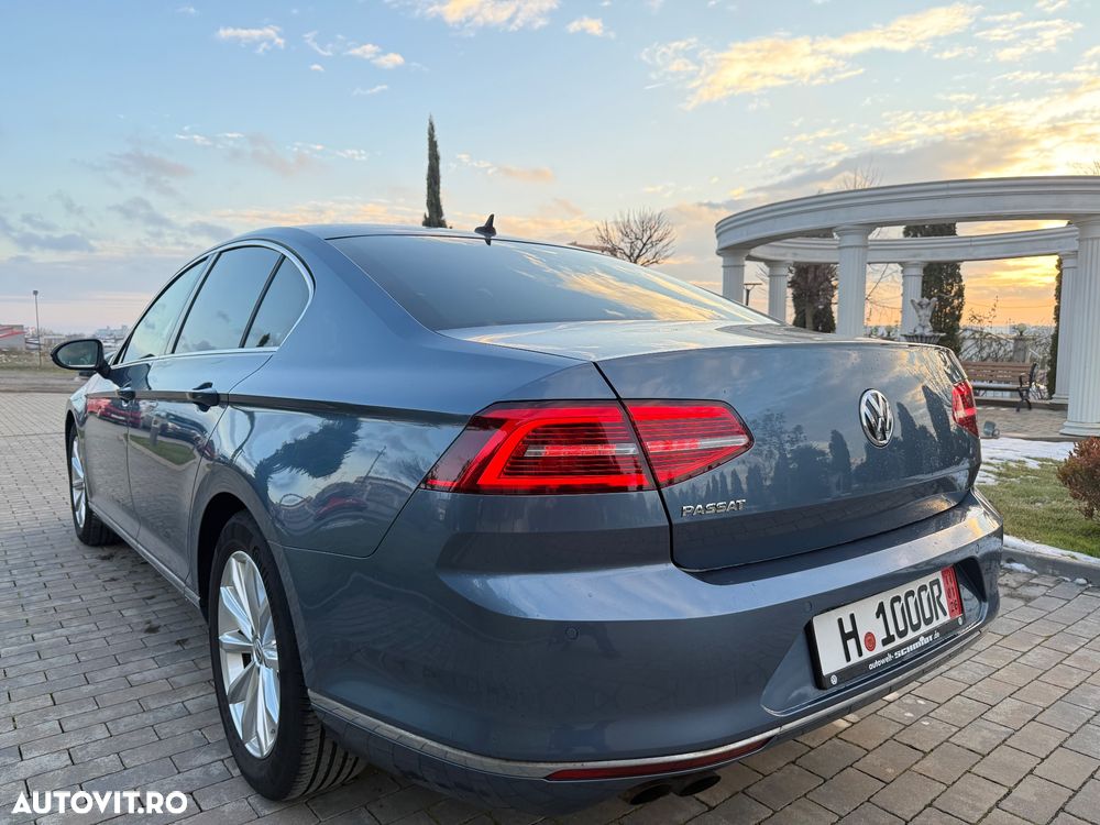 Volkswagen Passat - 8