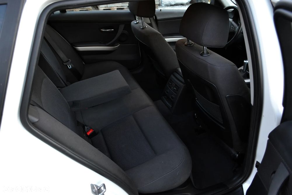 BMW Seria 3 320d DPF - 15