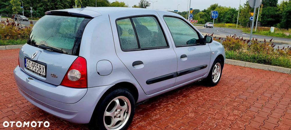 Renault Clio 1.2 16V Confort Dynamique - 3