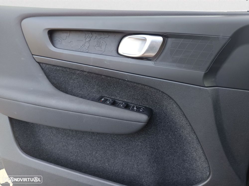 Volvo XC 40 Recharge Pro - 19