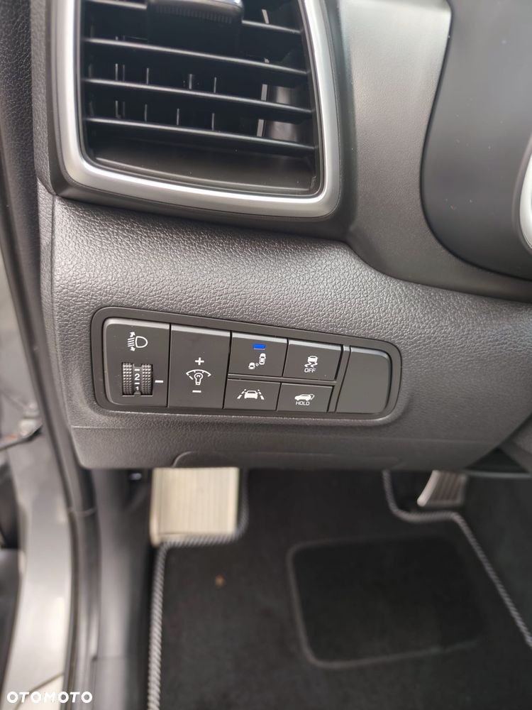 Hyundai Tucson blue 1.6 CRDi 2WD DCT Premium - 20