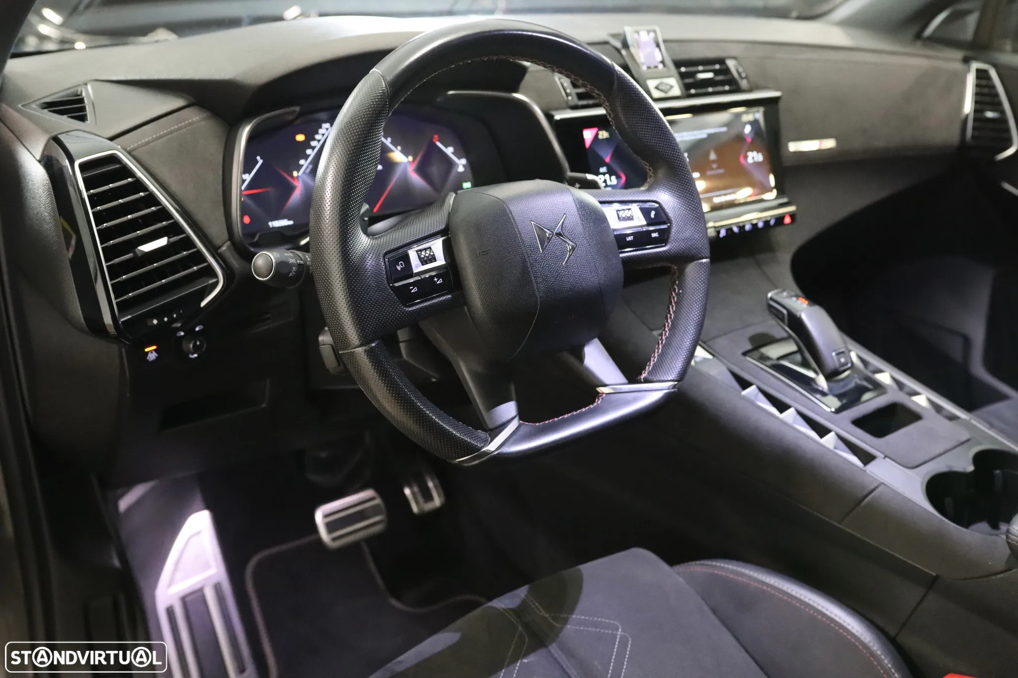 DS DS7 Crossback 1.5 BlueHDi Performance Line EAT8 - 6