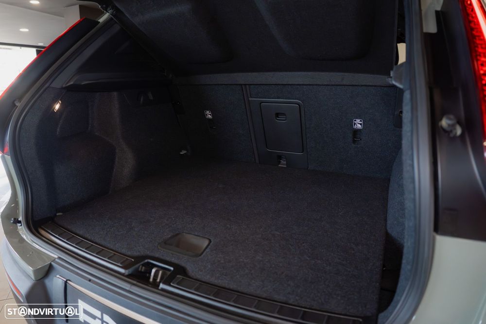 Volvo XC 40 Recharge 69 kWh Single Motor Core - 40