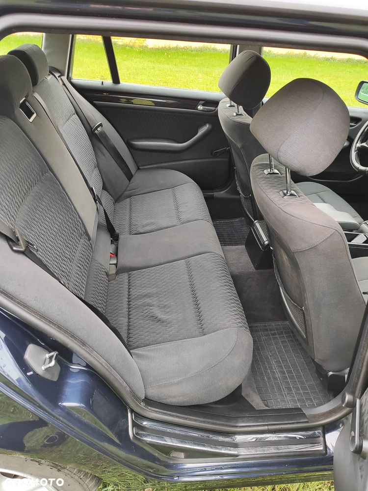 BMW Seria 3 - 24