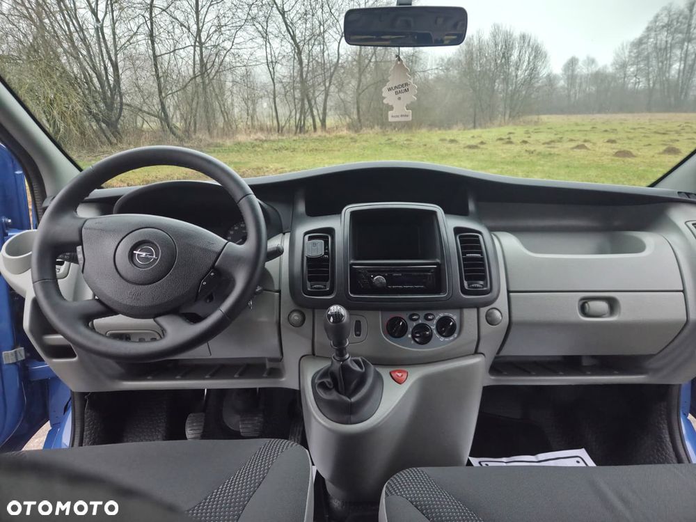 Opel Vivaro - 16