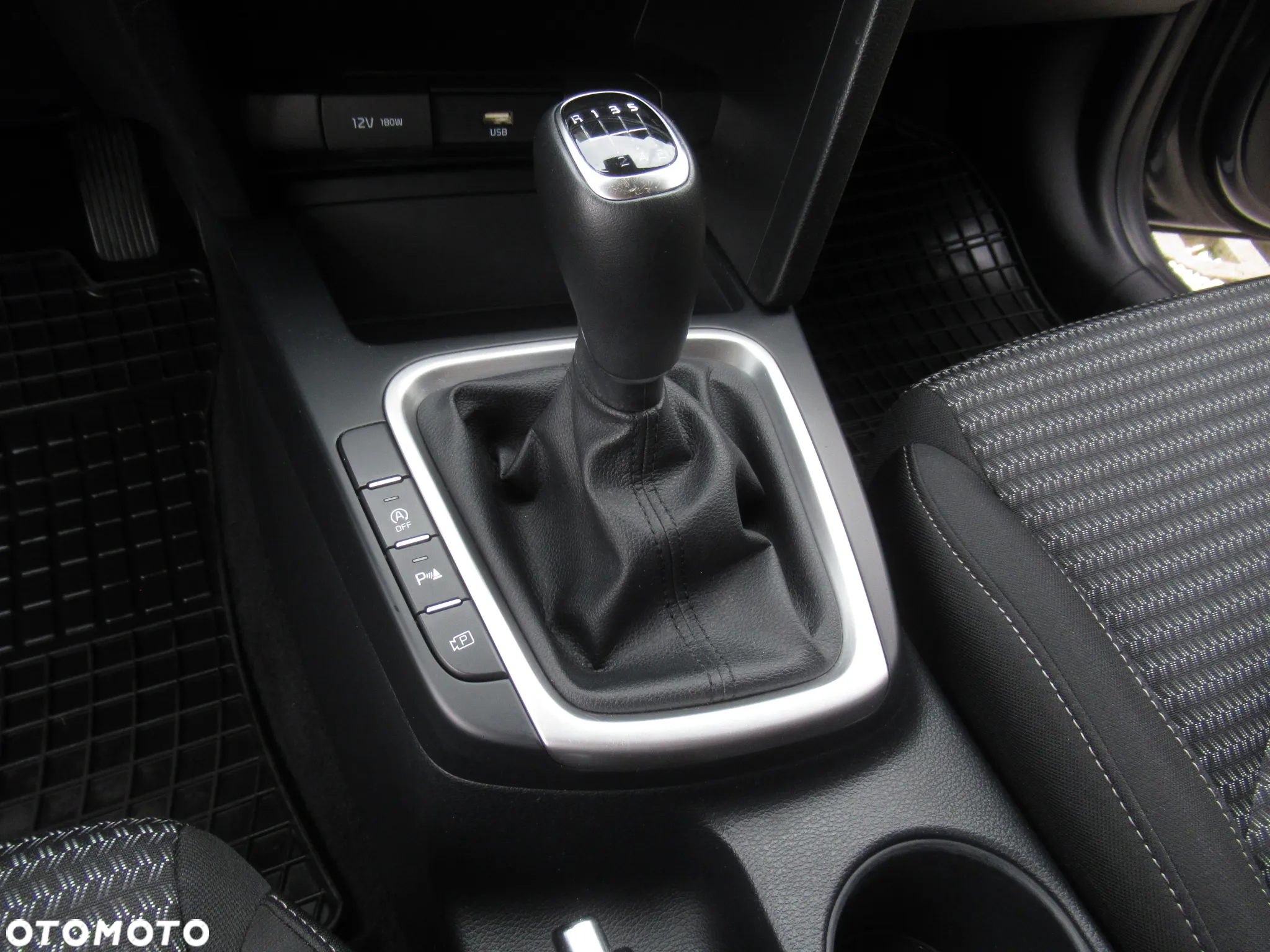 Kia Ceed 1.5 T-GDI M - 16