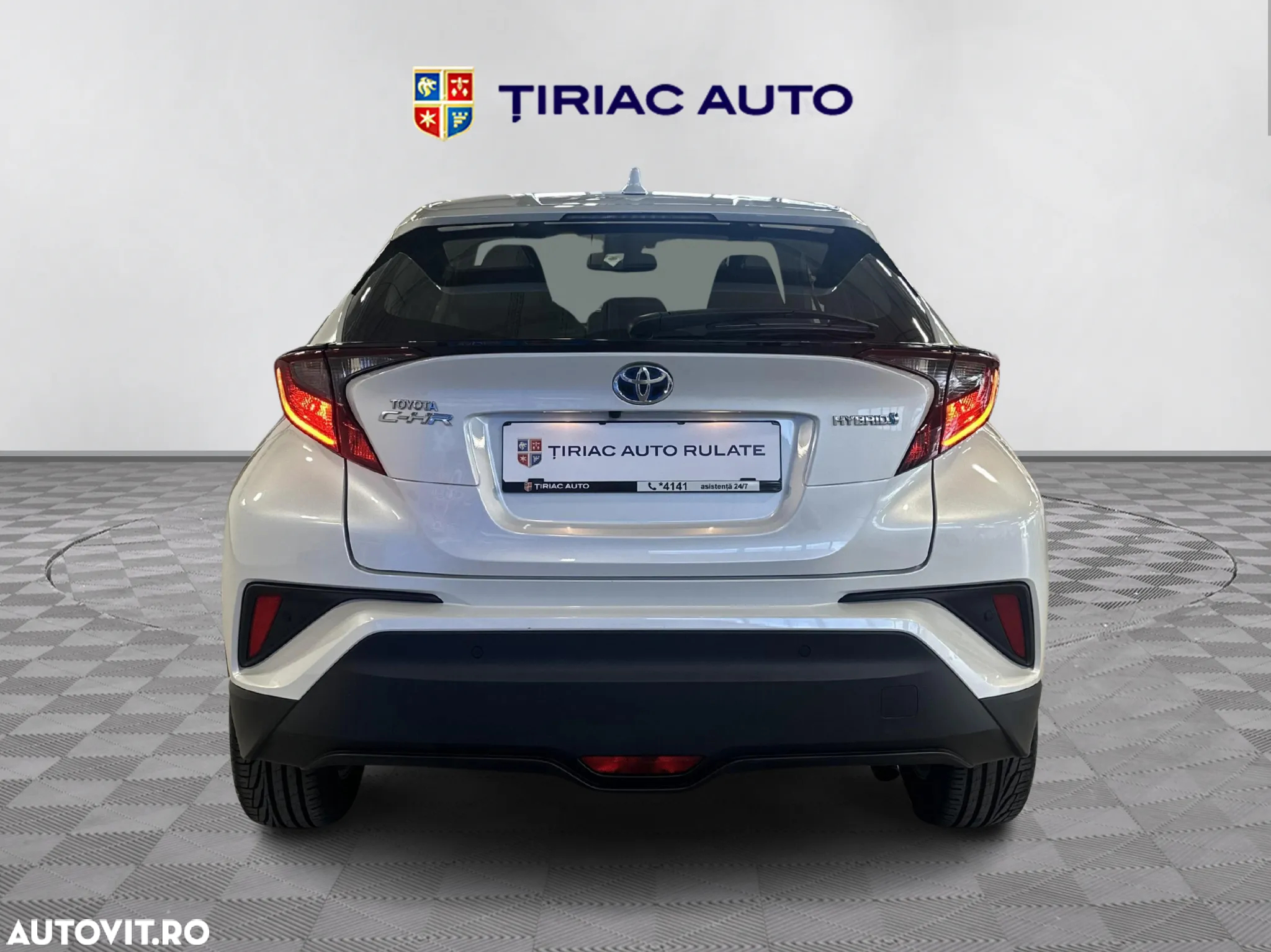 Toyota C-HR - 4