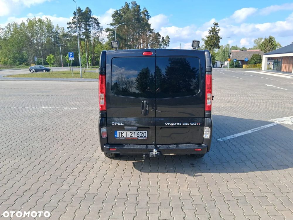 Opel Vivaro - 14