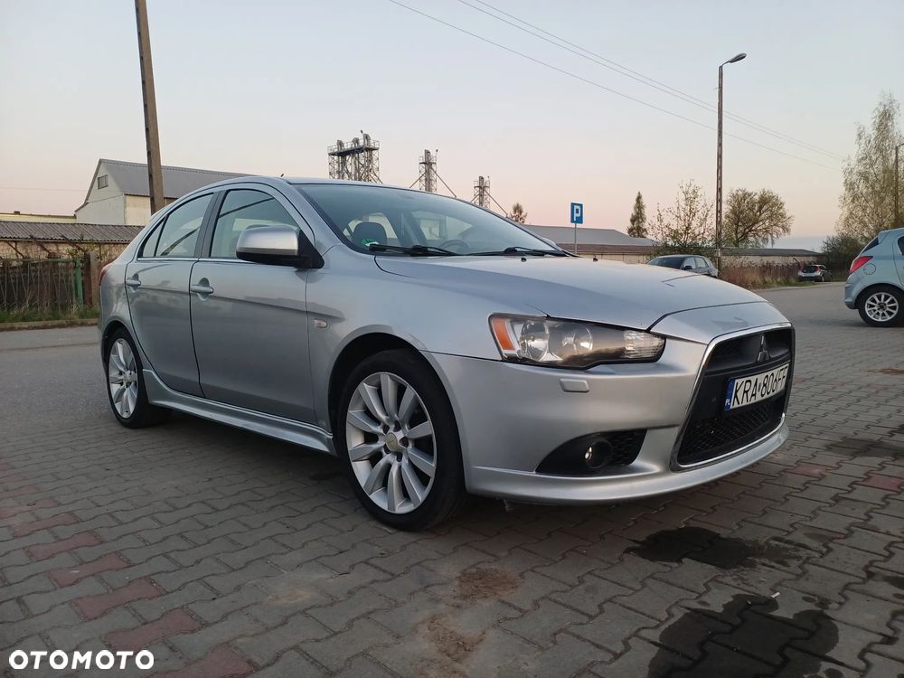 Mitsubishi Lancer 1.8 Invite - 2