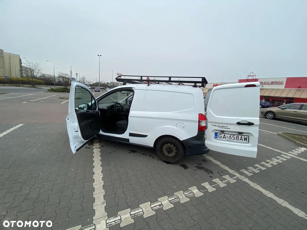 Ford Transit Courier - 8