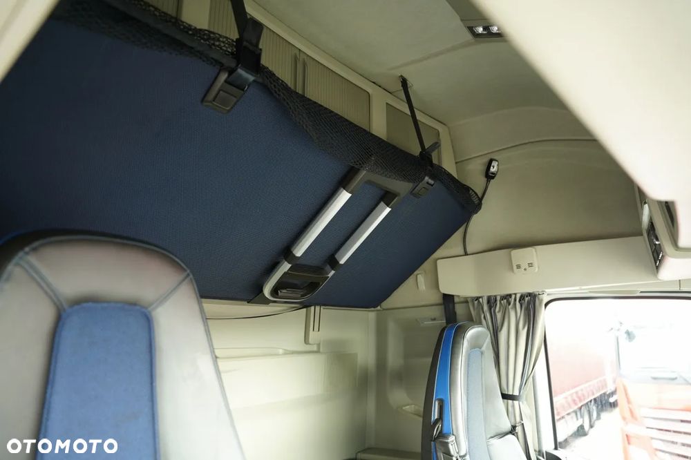Volvo FH 460 / XXL / + CHŁODNIA SCHMITZ / 2 OSIE PODNOSZONE / PO KONTRAKCIE SERWISOWYM / - 35