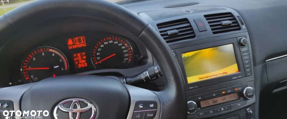 Toyota Avensis - 15