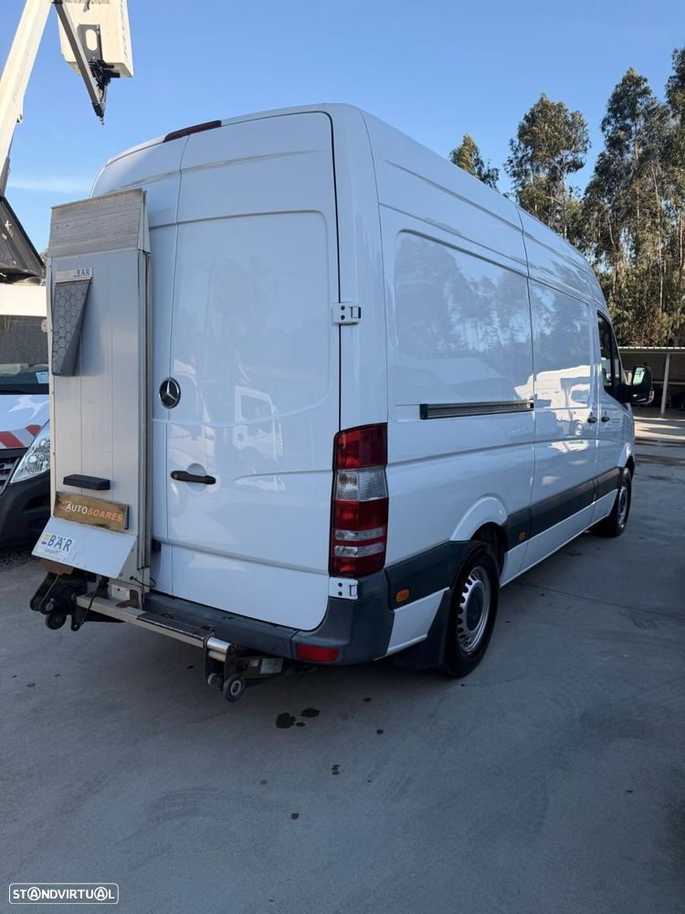 Mercedes-Benz Sprinter 313 c/ Plataforma - 7