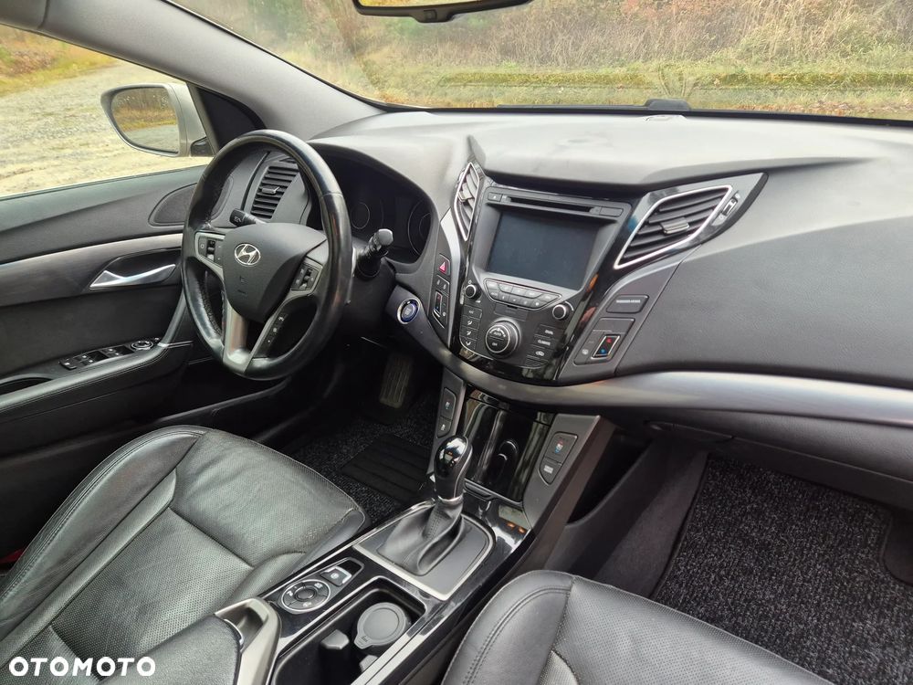 Hyundai i40 Kombi blue 1.7 CRDi DCT Premium - 19