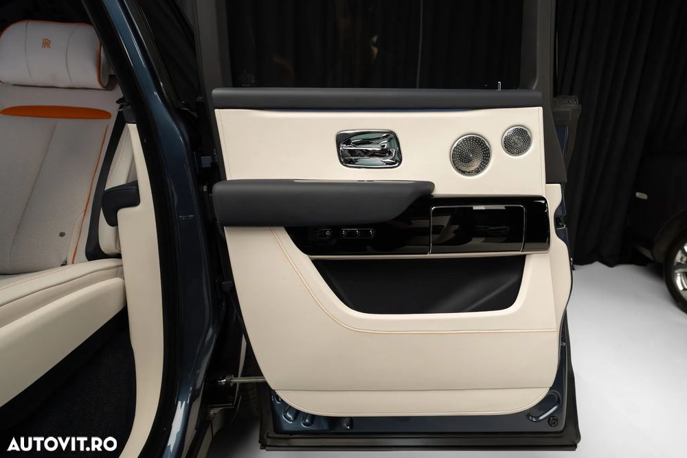 Rolls-Royce Cullinan Standard - 27