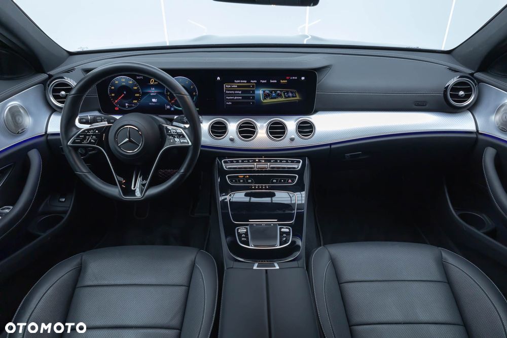 Mercedes-Benz Klasa E 300 de 4-Matic Avantgarde - 22
