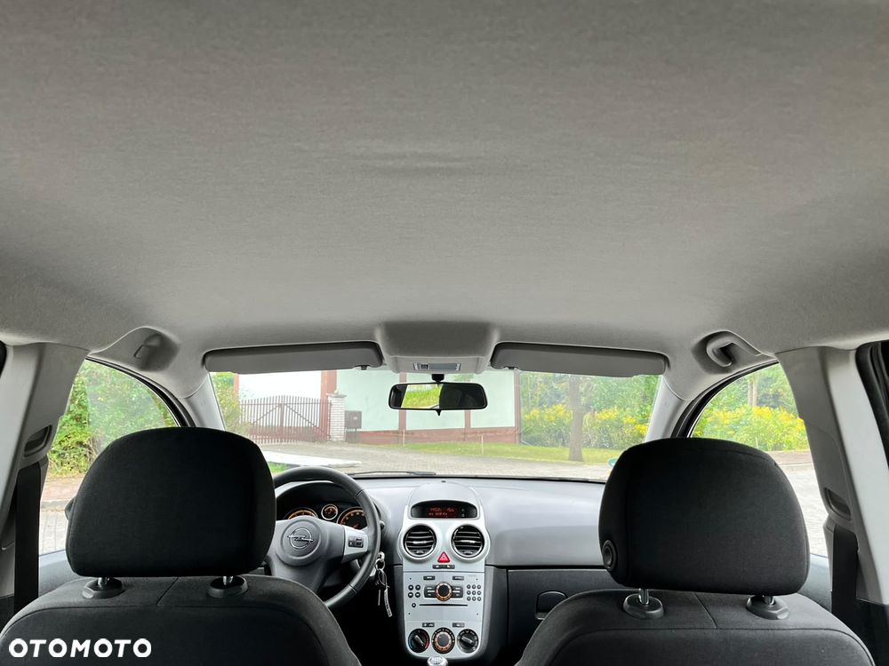 Opel Corsa 1.2 16V Edition / Active - 33