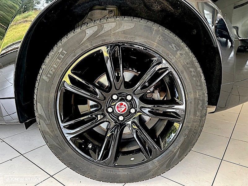 Jaguar F-Pace 20d AWD Aut. R-Sport - 16