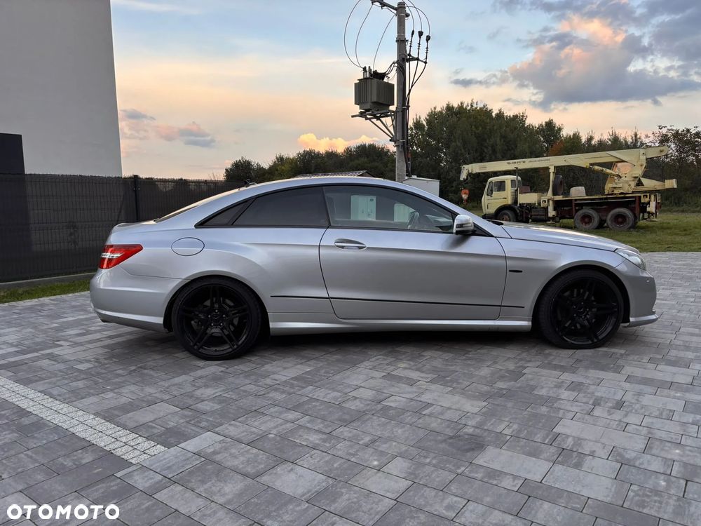 Mercedes-Benz Klasa E 350 Coupe BlueEFFICIENCY 7G-TRONIC Avantgarde - 9
