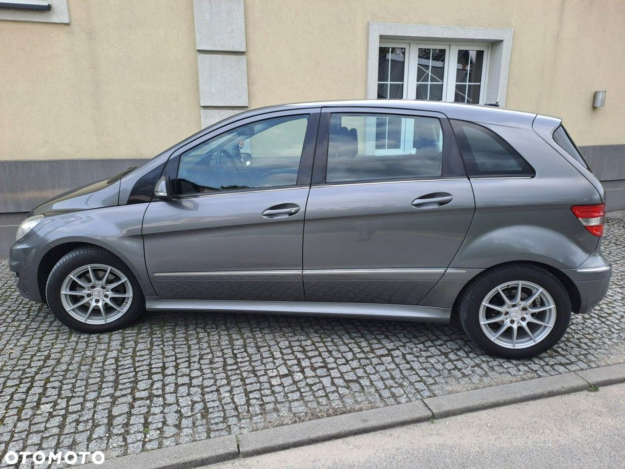 Mercedes-Benz Klasa B 200 - 24