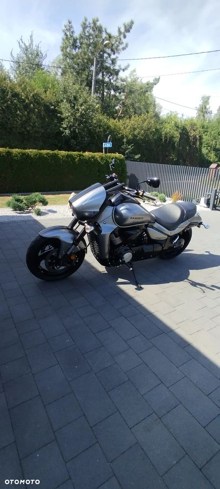 Suzuki Boulevard - 37
