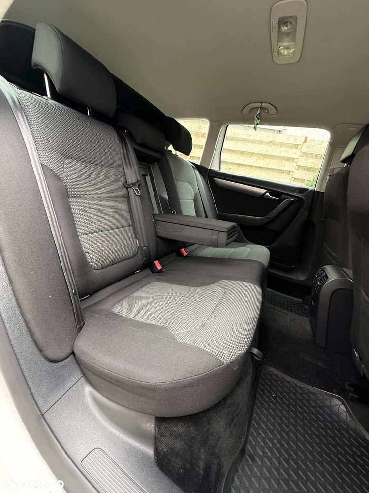 Volkswagen Passat 2.0 Blue TDI DSG SCR Comfortline - 25