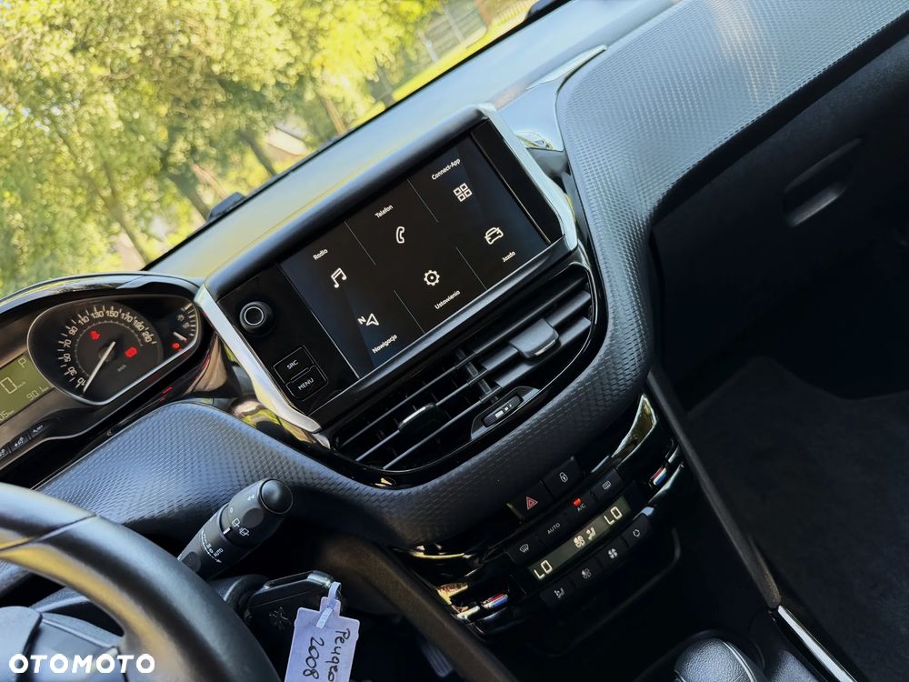 Peugeot 2008 PureTech 130 Stop&Start EAT6 Allure - 19