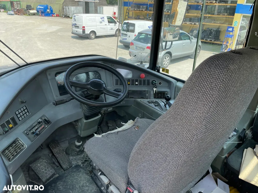 Volvo A25D - 21