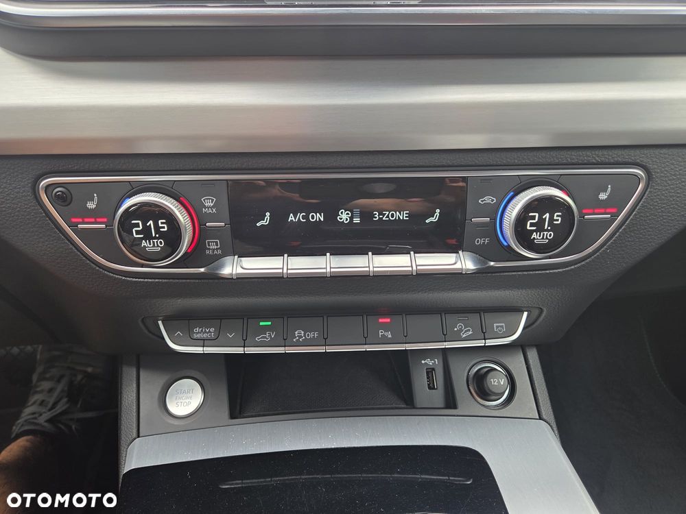 Audi Q5 50 TFSIe quattro S tronic S line - 32