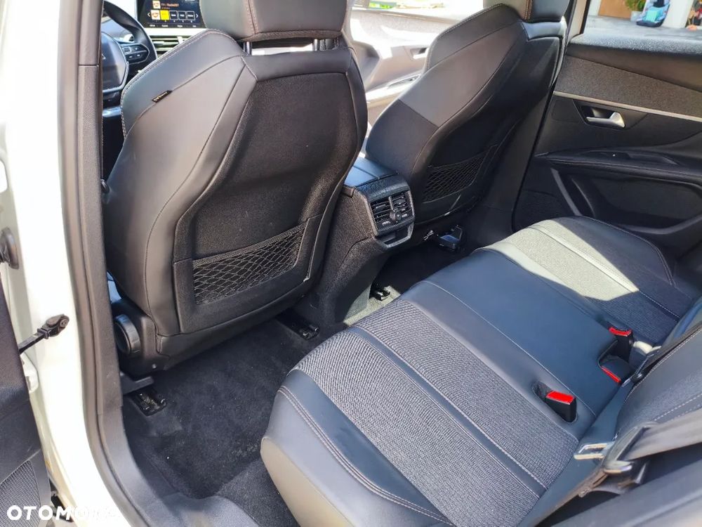 Peugeot 3008 PureTech 130 Stop & Start EAT6 Allure - 13
