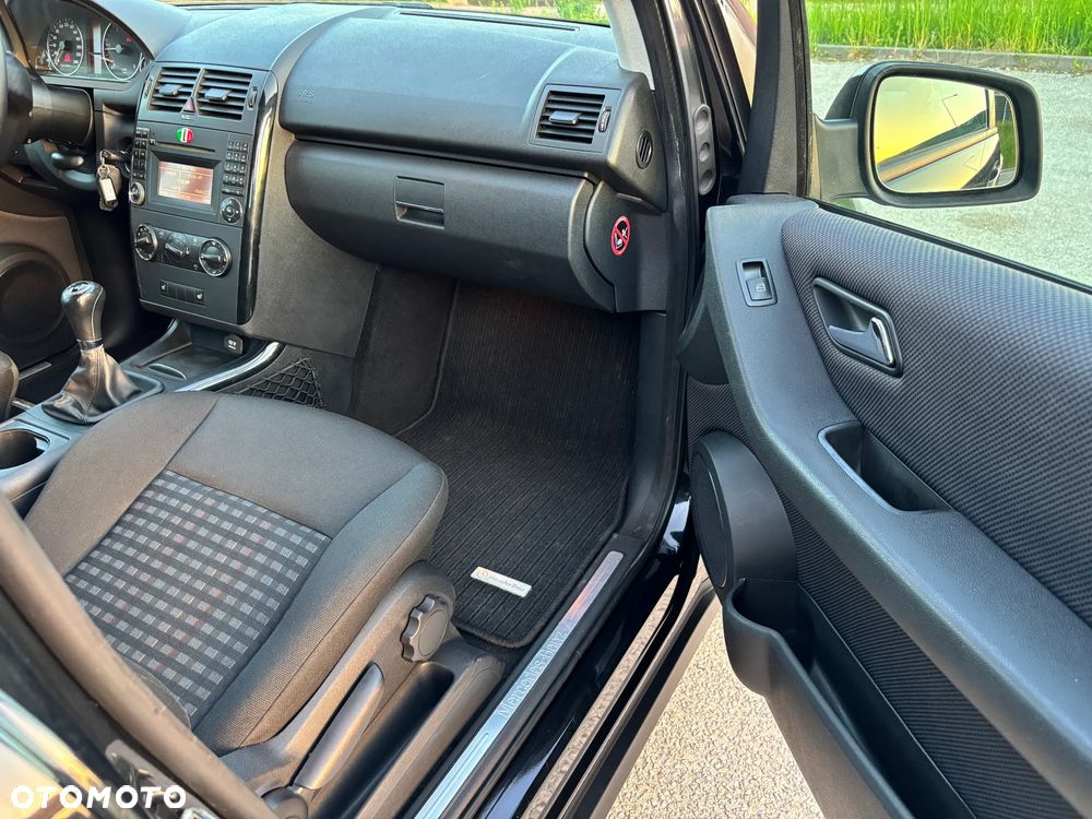 Mercedes-Benz Klasa A 180 CDI Avantgarde DPF Special Edition - 20