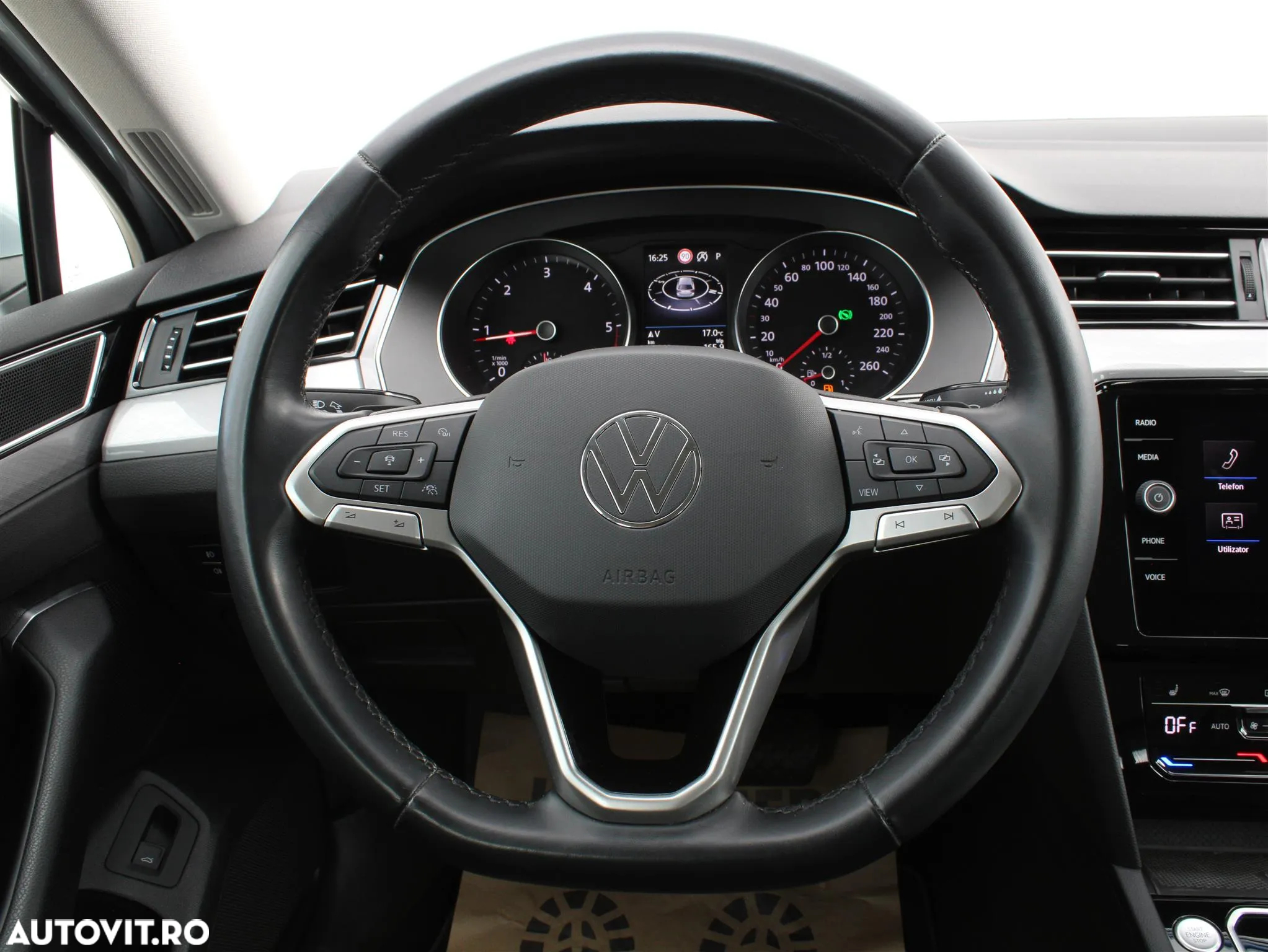 Volkswagen Passat 2.0 TDI SCR DSG Business - 16