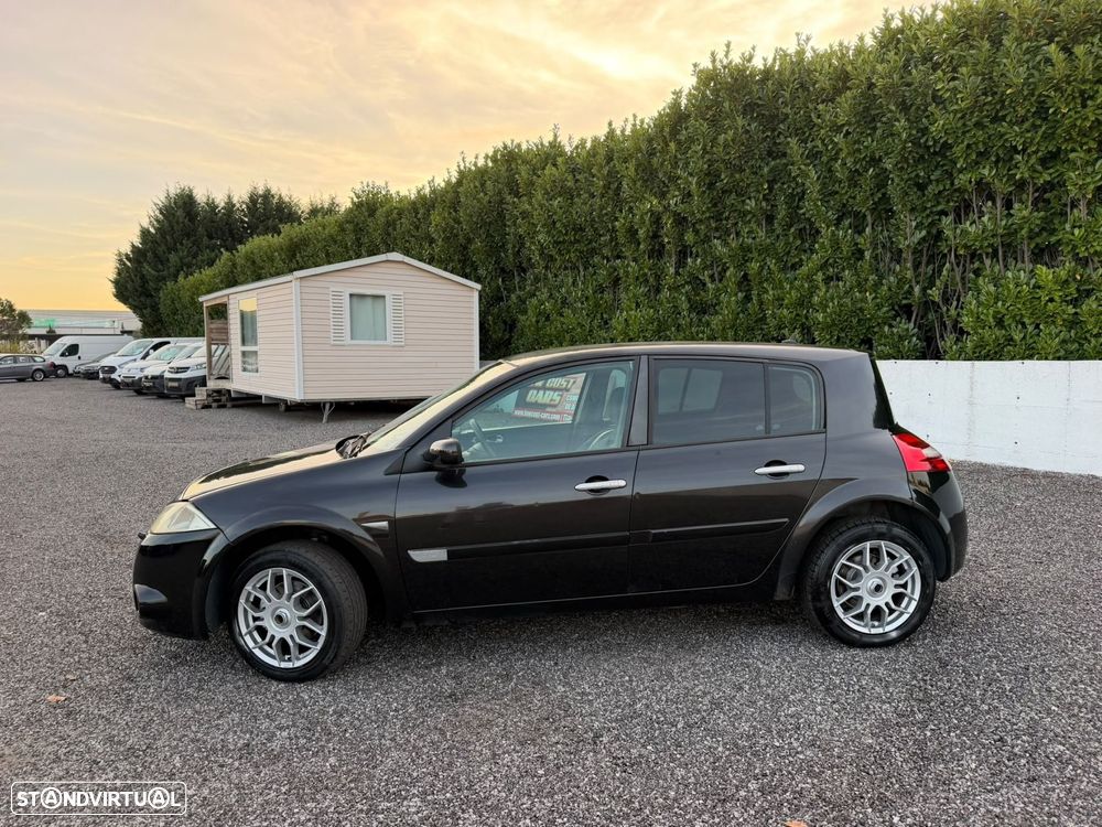 Renault Mégane 1.5 dCi Confort - 12